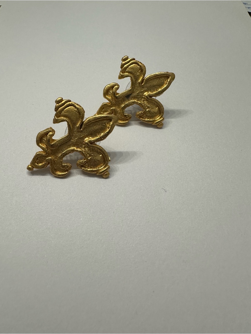 Susan Shaw Gold Fleur-de-Lis Decorative Stud Earrings for Women